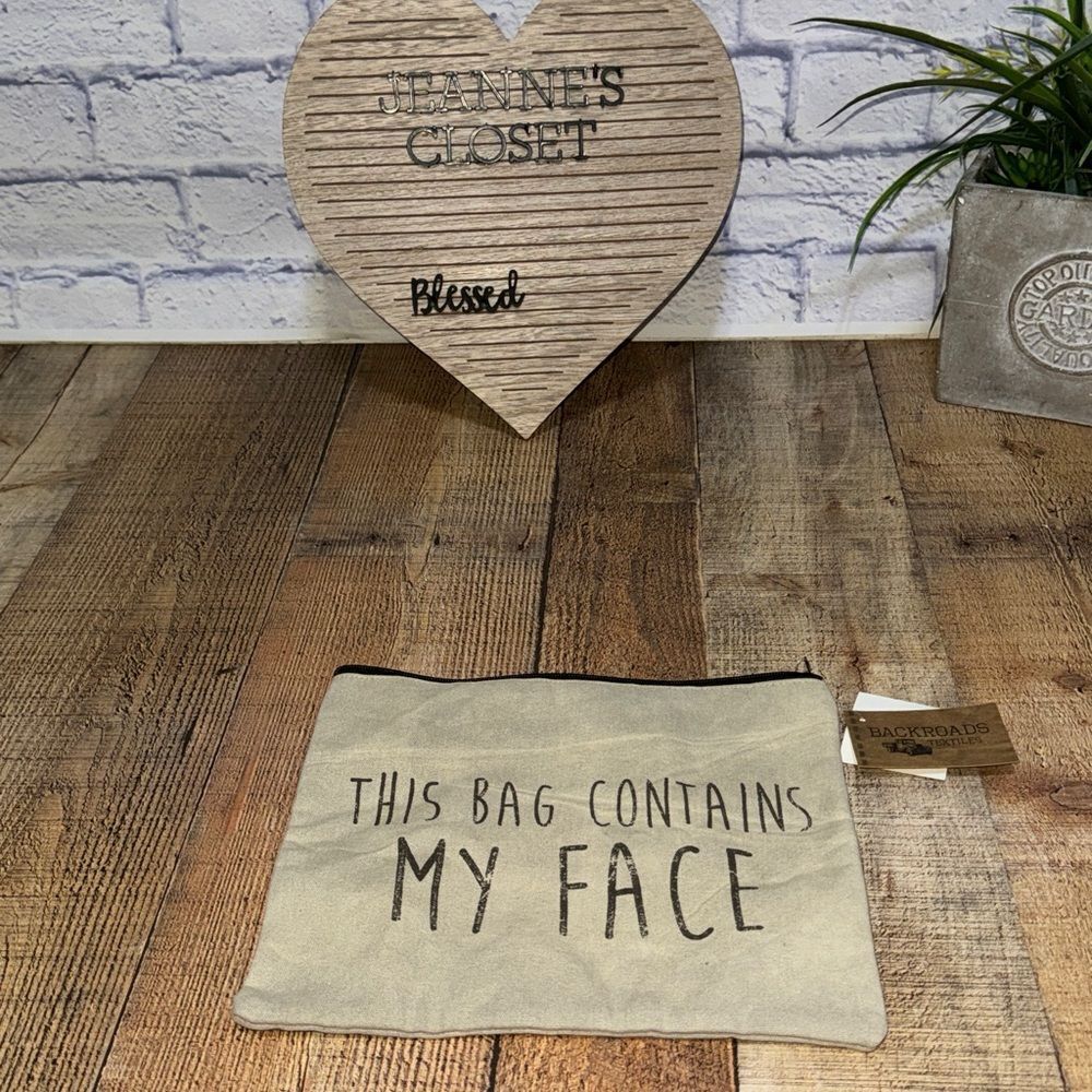 💜 NEW Backroads Textiles Rustic Makeup Bag This Bag Contains My Face